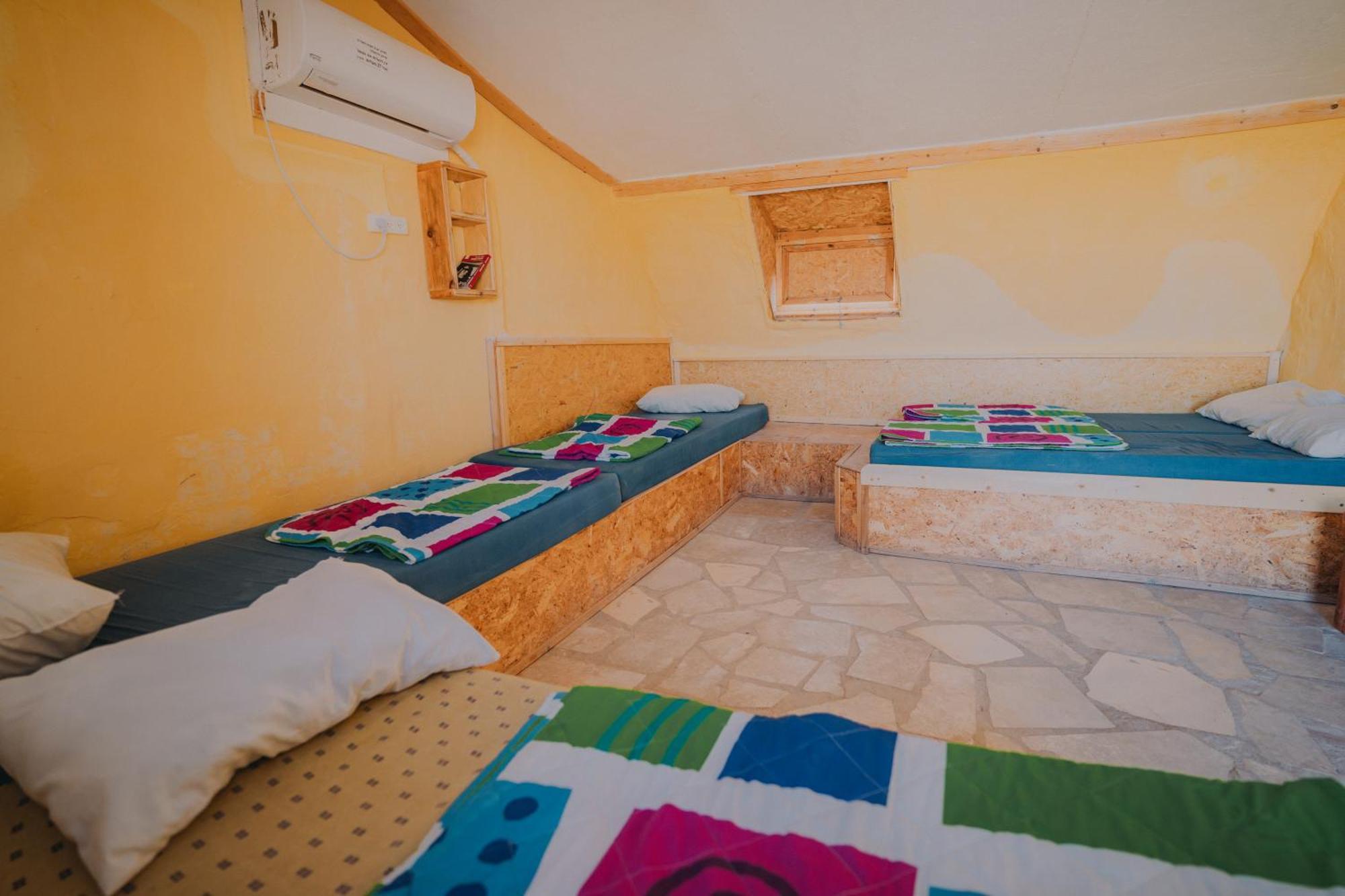 Desert Shade Camp חוות צל מדבר Villa Mitzpe Ramon Rum bild