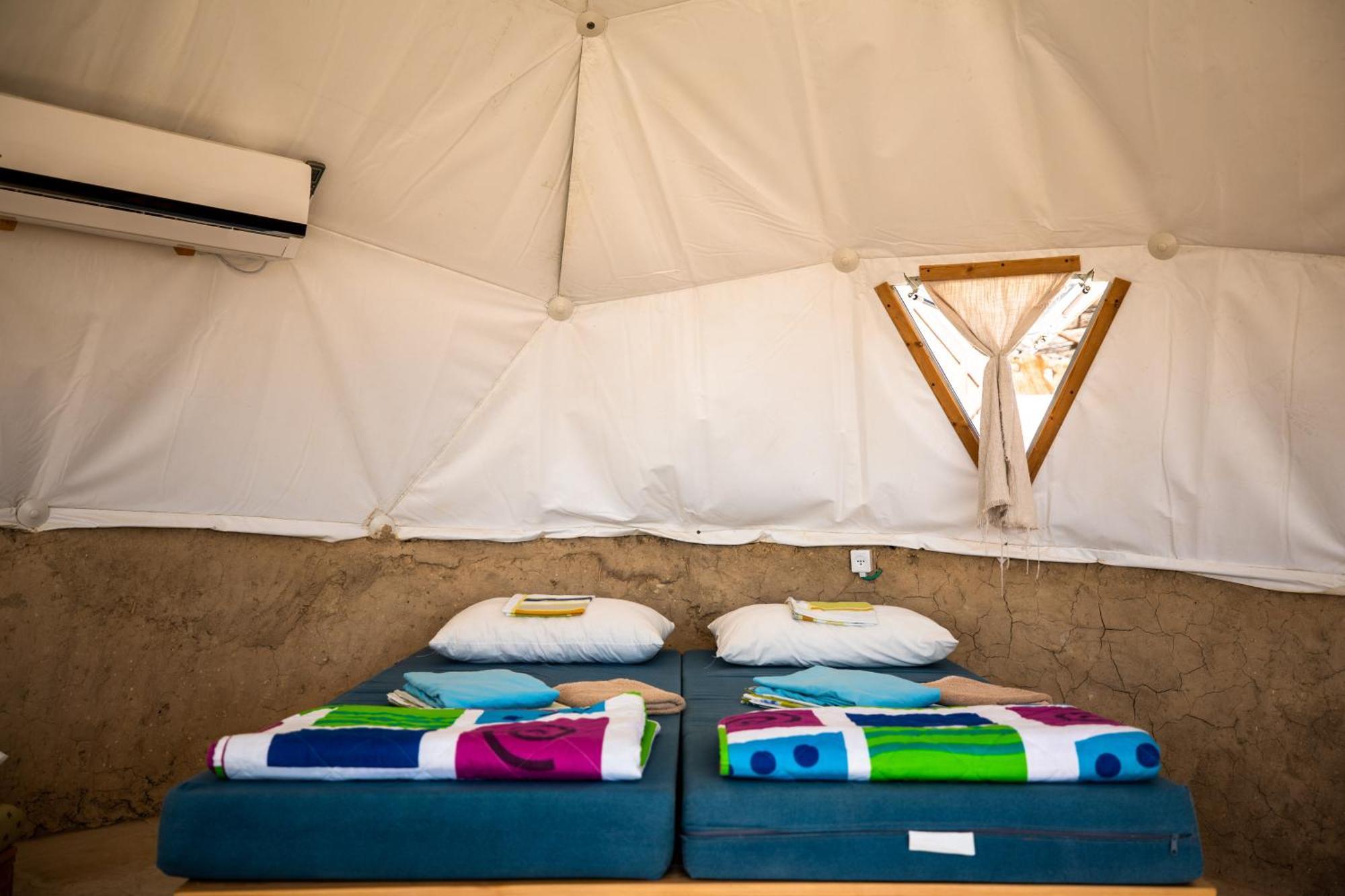 Desert Shade Camp חוות צל מדבר Villa Mitzpe Ramon Exteriör bild