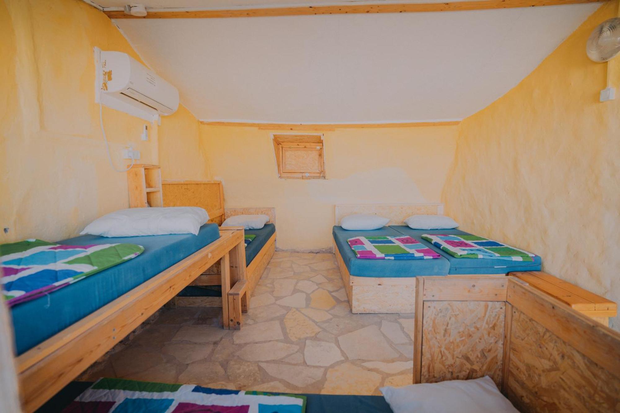 Desert Shade Camp חוות צל מדבר Villa Mitzpe Ramon Rum bild