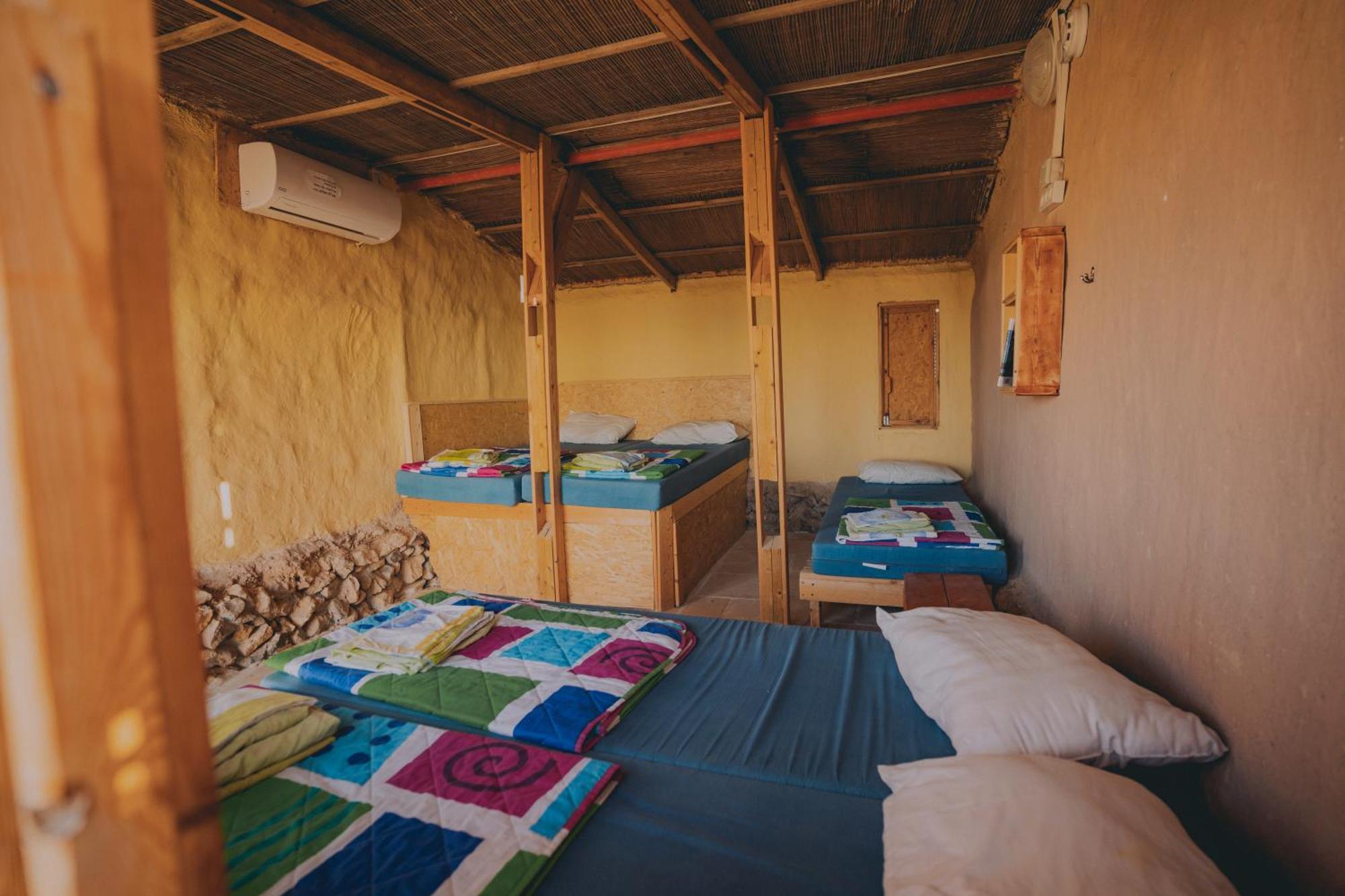 Desert Shade Camp חוות צל מדבר Villa Mitzpe Ramon Rum bild