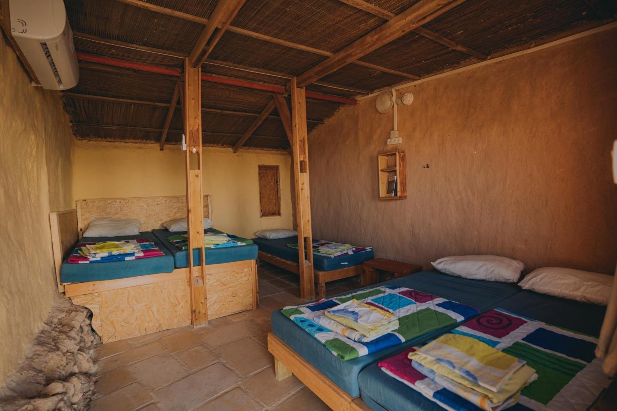 Desert Shade Camp חוות צל מדבר Villa Mitzpe Ramon Rum bild