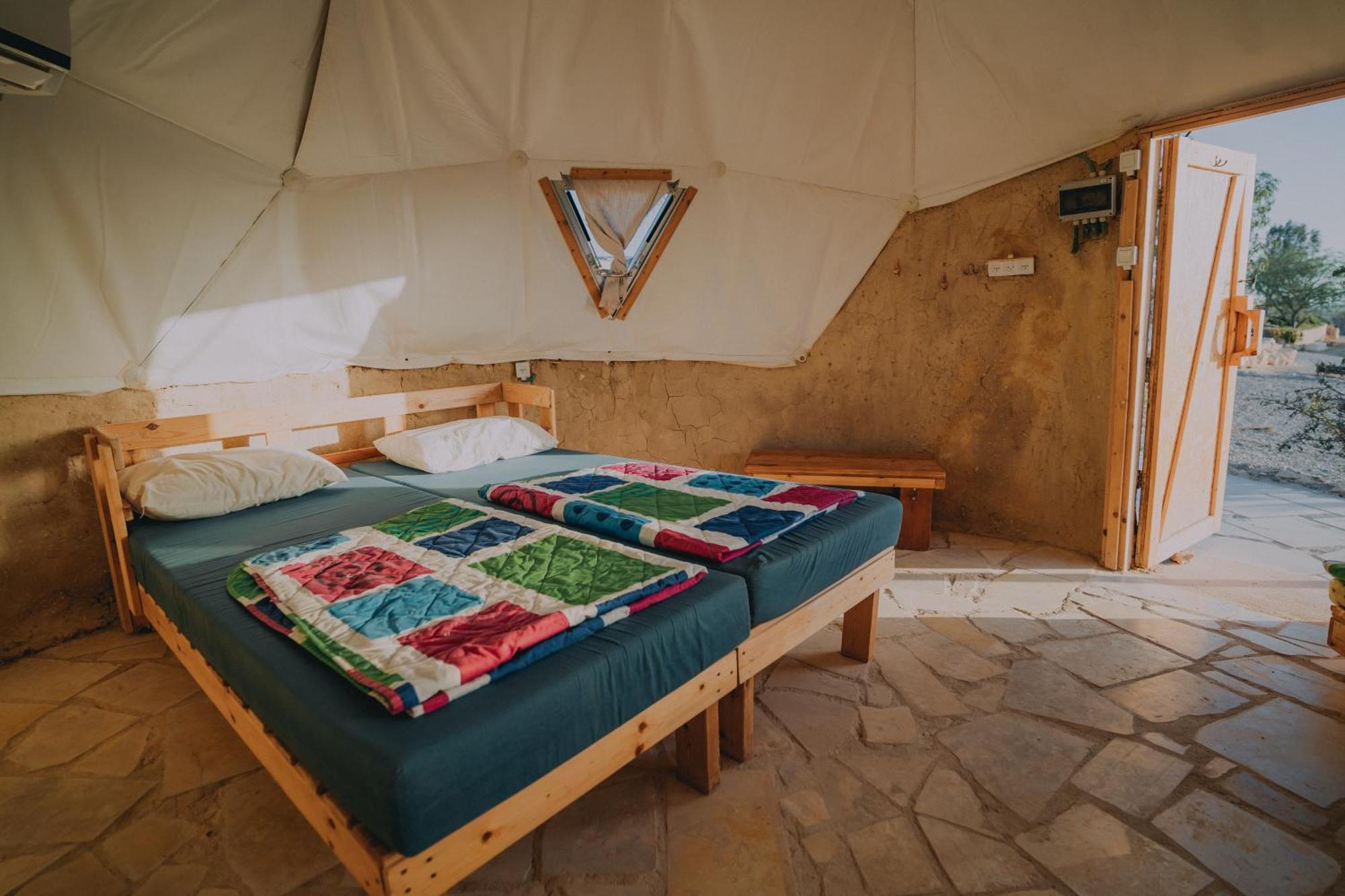Desert Shade Camp חוות צל מדבר Villa Mitzpe Ramon Rum bild